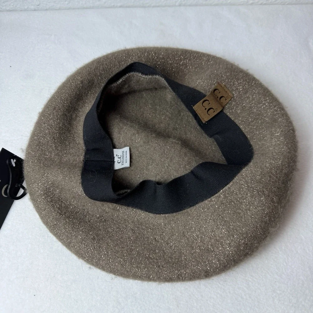 New CC Exclusives Taupe Gold Wool Beret Hat Soft Winter Neutral Parisian Preppy